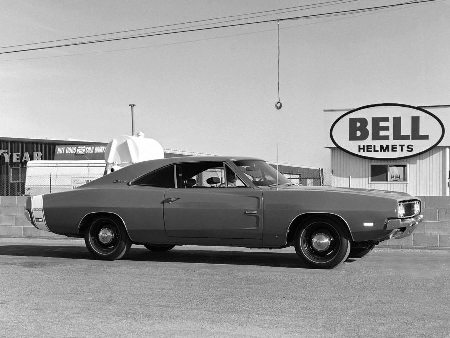  Dodge Charger 500 Hemi 1969 года  (фото 9 из 18)